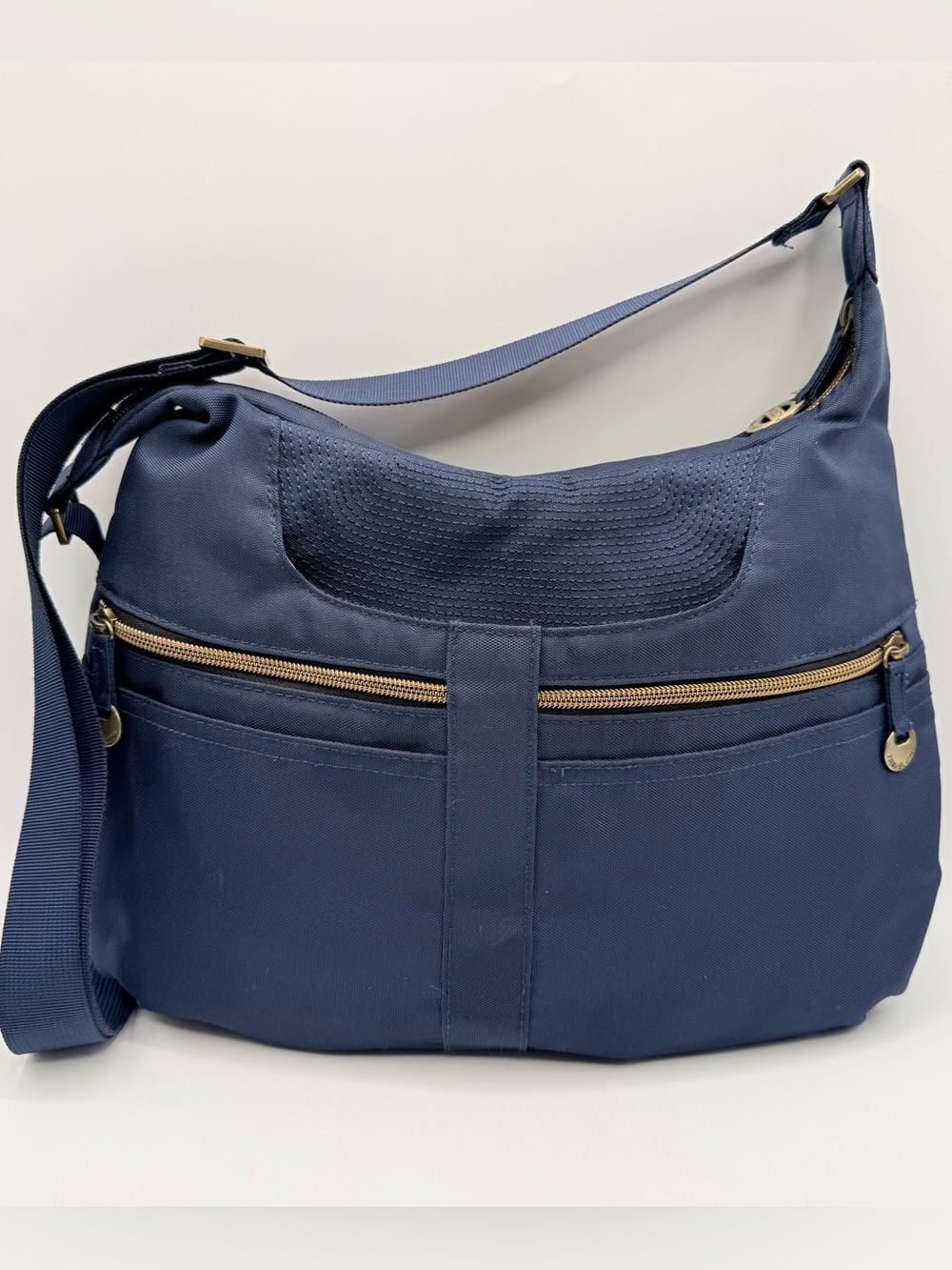 Travelon Navy Blue Hobo Crossbody Shoulder Bag Nylon Multi Pocket.READ